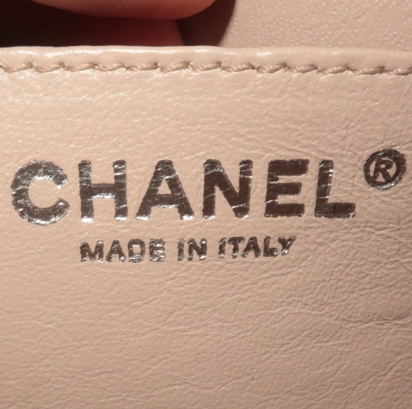 Как понять, перед вами копия или оригинал сумки Chanel 8 простых шагов для аутентификации любой сумки бренда