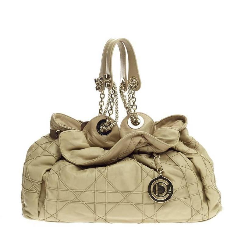 Какую сумку Dior купить, чтобы не пожалеть: ТОП-10 культовых сумок Dior