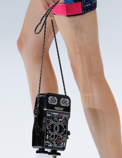 Самые странные женские сумки Chanel ТОП-15 необычных сумок бренда