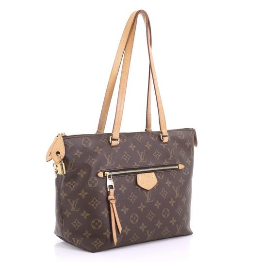Лучшие сумки Louis Vuitton для использования в качестве сумки для подгузников